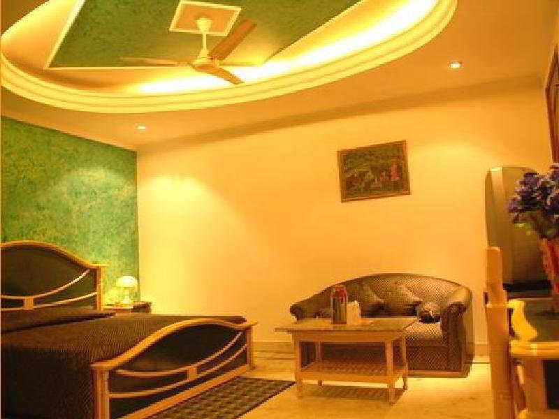 Hotel Rahul Palace Нью-Дели Номер фото